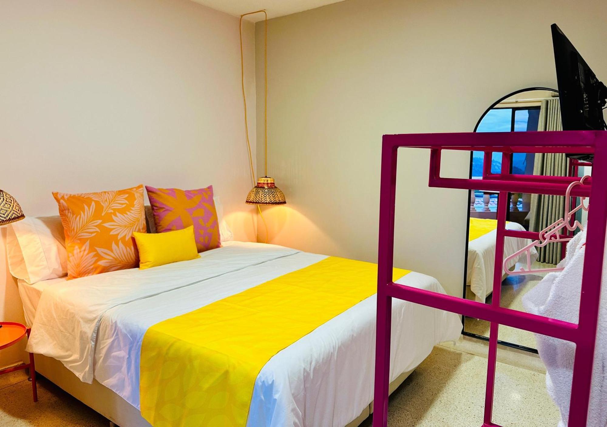 Del Tropico Hotel Sopetran Buitenkant foto