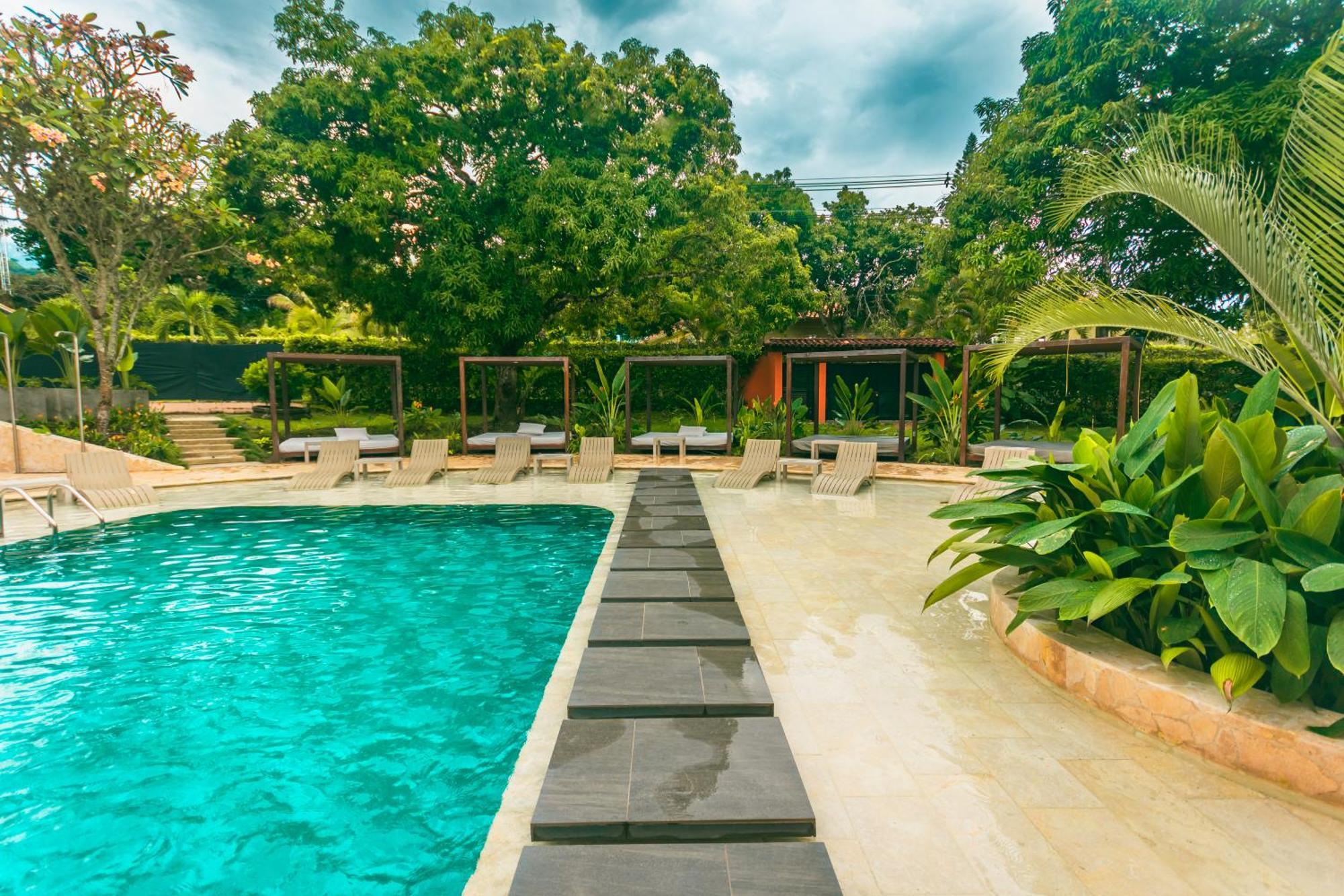 Del Tropico Hotel Sopetran Buitenkant foto